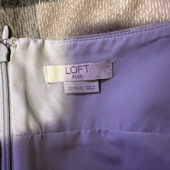 LOFT Check Print Suede Gray & Beige Shift Skirt Size 22 NWOT - Picture 4 of 5